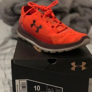 Size 10 Under Armour Shoes!